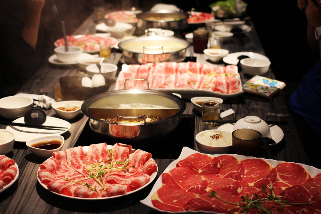 台北中山區火鍋 好食多涮涮屋   菜盤換肉片