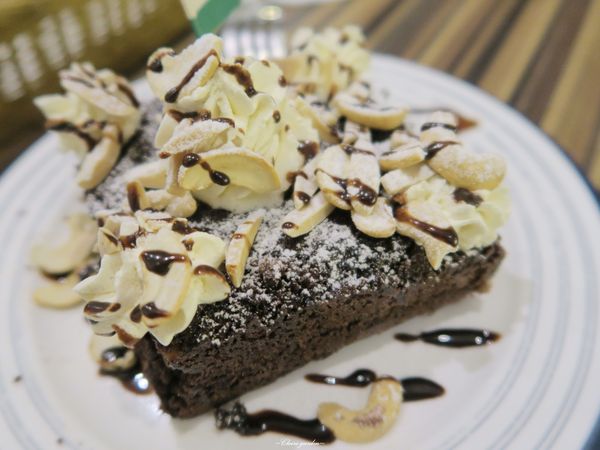 Toast Chat：台北 捷運站國父紀念館站 Toast Chat~超好吃微漾蛋液法式吐司[抽Anna sui小香水]