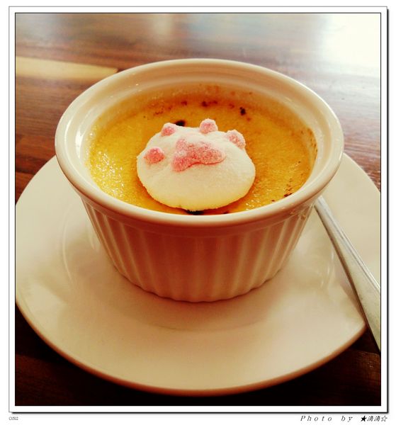 The cafe惹咖啡:【台中.美食】The Cafe惹咖啡~治療系立體小熊拉花讓人一整天心情都好好♥