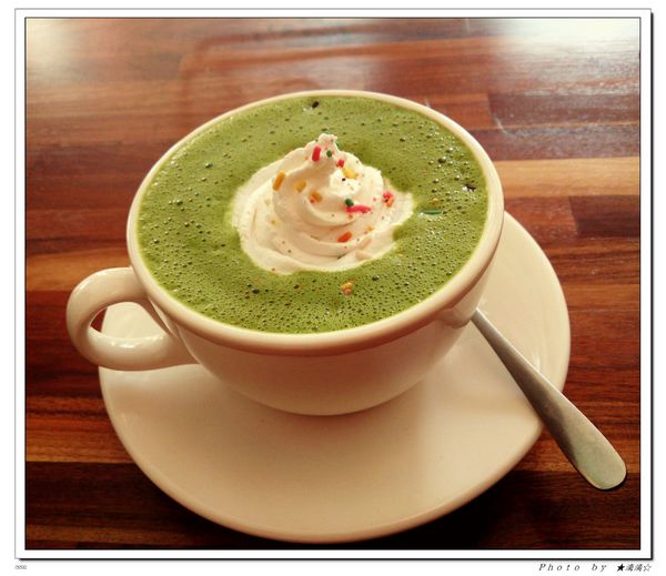 The cafe惹咖啡:【台中.美食】The Cafe惹咖啡~治療系立體小熊拉花讓人一整天心情都好好♥