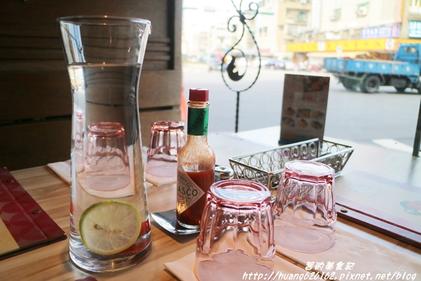 洋朵義式廚坊:【台北信義區】台北平價義式料理推薦『洋朵義式廚坊 (五分埔)』捷運後山碑站/五分埔商圈美食/商業午餐