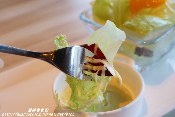 洋朵義式廚坊:【台北信義區】台北平價義式料理推薦『洋朵義式廚坊 (五分埔)』捷運後山碑站/五分埔商圈美食/商業午餐