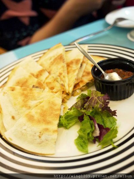 Perfume Dance 跳舞香水(館前店)：甜蜜繽紛蜜糖吐司。【Perfume Dance跳舞香水】