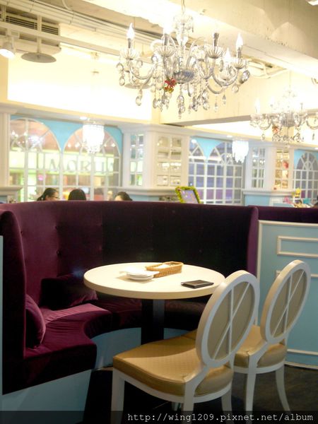 Perfume Dance 跳舞香水(館前店)：甜蜜繽紛蜜糖吐司。【Perfume Dance跳舞香水】