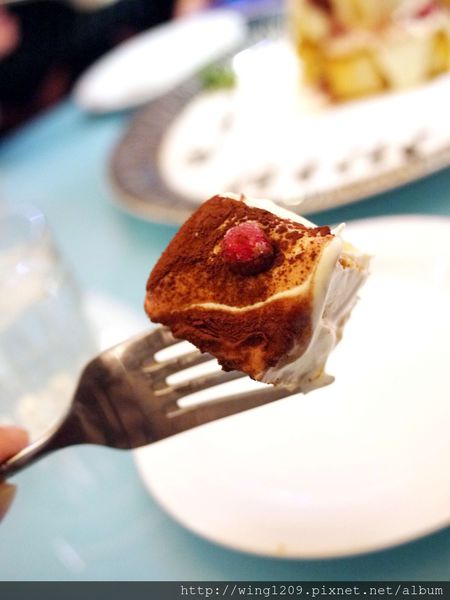 Perfume Dance 跳舞香水(館前店)：甜蜜繽紛蜜糖吐司。【Perfume Dance跳舞香水】