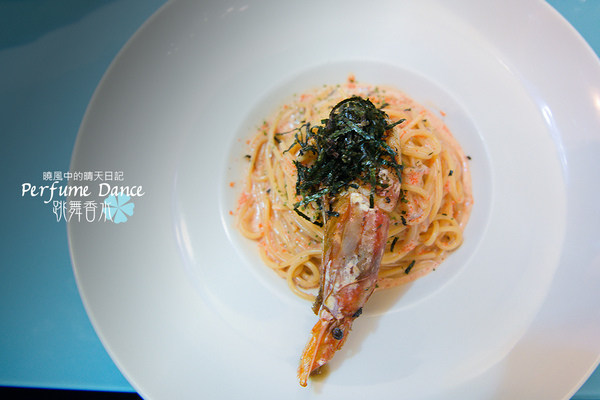 Perfume Dance 跳舞香水(館前店)：【站前|跳舞香水】女生絕對喜歡 蜜糖吐司感動名店