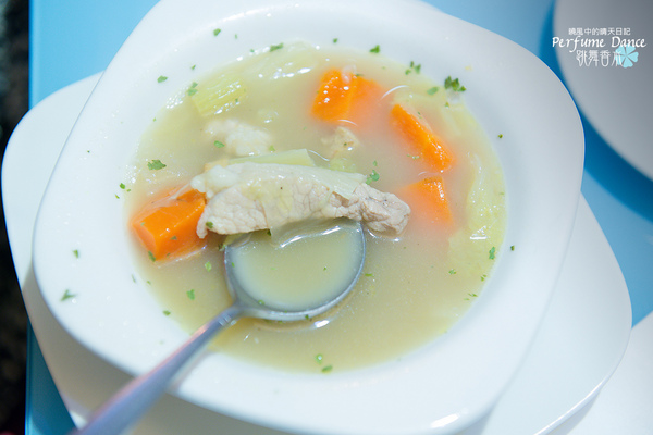 Perfume Dance 跳舞香水(館前店)：【站前|跳舞香水】女生絕對喜歡 蜜糖吐司感動名店