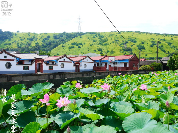 五福圳自行車道：清水。五福圳自行車道，騎著單車去賞荷 ～