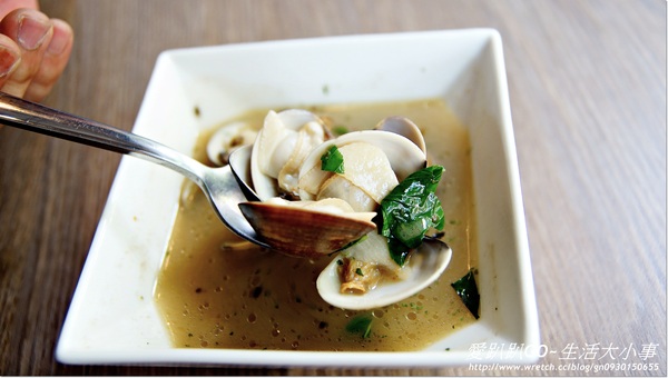 濼洋食:【食記/桃園】令人垂涎三尺~黑炭巧克力鬆餅