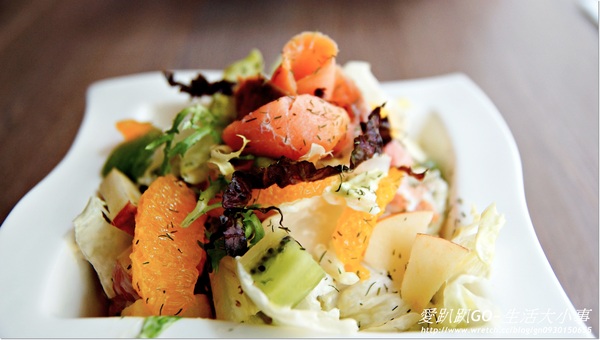 濼洋食:【食記/桃園】令人垂涎三尺~黑炭巧克力鬆餅