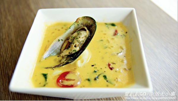 濼洋食:【食記/桃園】令人垂涎三尺~黑炭巧克力鬆餅