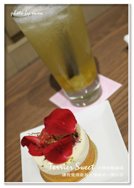 105.03.16小梗甜點咖啡-直-10.jpg