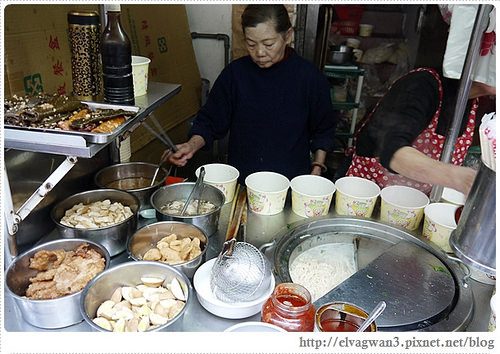 台北-中正區-捷運忠孝新生站-光華商場-垃圾麵-光華垃圾麵-光華商場-北科大-銅板美食-俗又大碗-巷弄美食-排隊店-人氣小吃-阿郎基特展-4-523-1