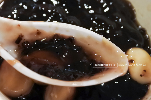 水龜伯古早味(石牌店):【石牌| 水龜伯】冬天吃暖心甜蜜蜜的黑糖燒仙草