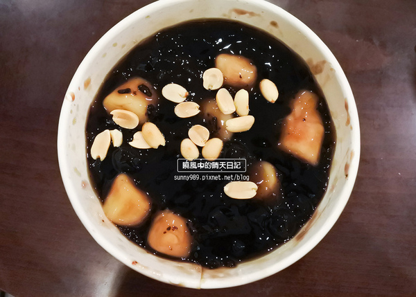 水龜伯古早味(石牌店):【石牌| 水龜伯】冬天吃暖心甜蜜蜜的黑糖燒仙草