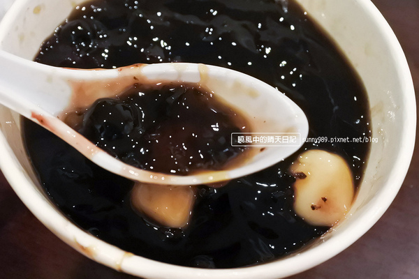 水龜伯古早味(石牌店):【石牌| 水龜伯】冬天吃暖心甜蜜蜜的黑糖燒仙草