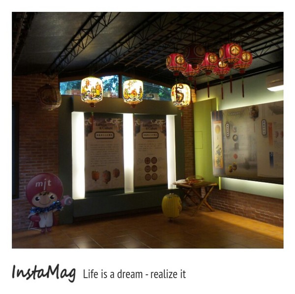 光遠燈籠觀光工廠:紅磚的建築~掛上整排中國風的燈籠&光遠燈籠觀光工廠