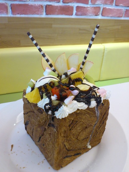 藍廚和風洋食:想吃好吃的蜜糖土司需要碰碰運氣呢~~藍廚和風洋食