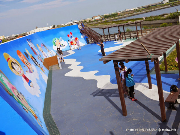 乳牛彩繪村：【景點】彰化Fubow Wetland 福寶濕地-教育生態園區&乳牛彩繪村@福興福寶村 : 海賊王山寨風彩繪, 記得做好防曬喔…