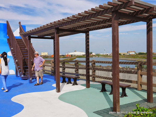 乳牛彩繪村：【景點】彰化Fubow Wetland 福寶濕地-教育生態園區&乳牛彩繪村@福興福寶村 : 海賊王山寨風彩繪, 記得做好防曬喔…