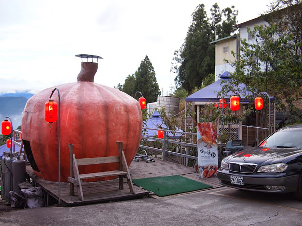 好雞婆土雞城:【食記】【景點】南投好雞婆土雞城&聚彩園休閒山莊@仁愛清境農場 : 與鳳凰共眠~清境山城兩天一夜小旅行! 擺夷料理好吃耶^^