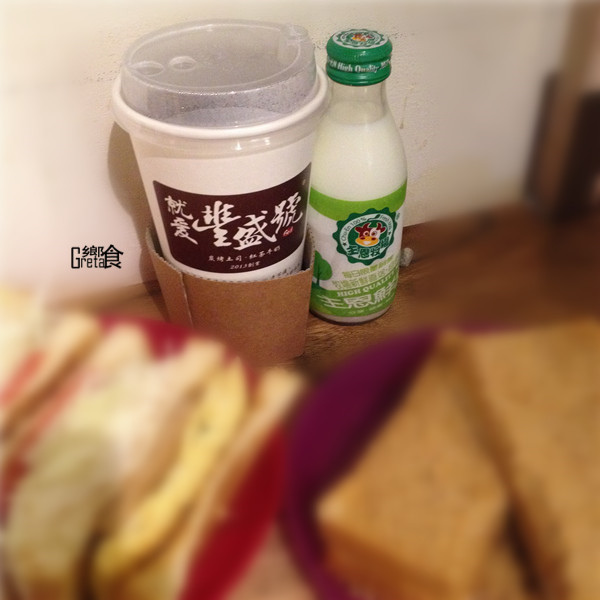 蔗糖紅茶 / 牧場牛奶