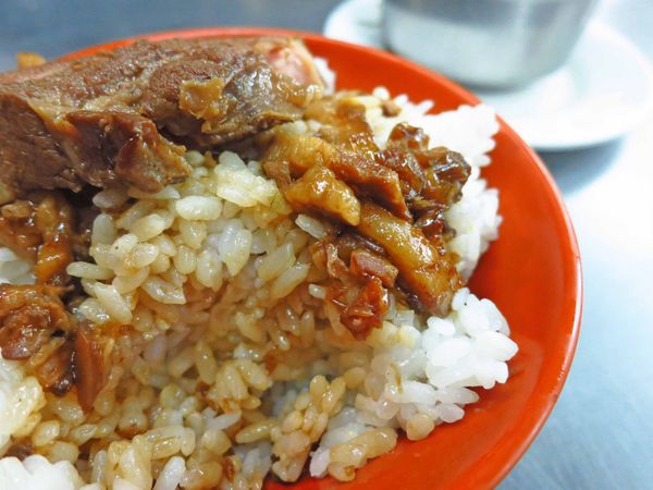 【三重美食】吉祥雞肉飯-30元焢肉飯CP值爆表