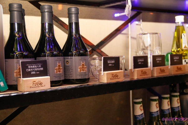 石窯屋：【蘆洲美食】☼石窯屋☼龍蝦番茄蝦醬細扁麵實在是太誘人了,肉質彈牙鮮甜/現點現做現窯烤的披薩&烤餅,餅皮Q彈有咬勁,非常推薦~