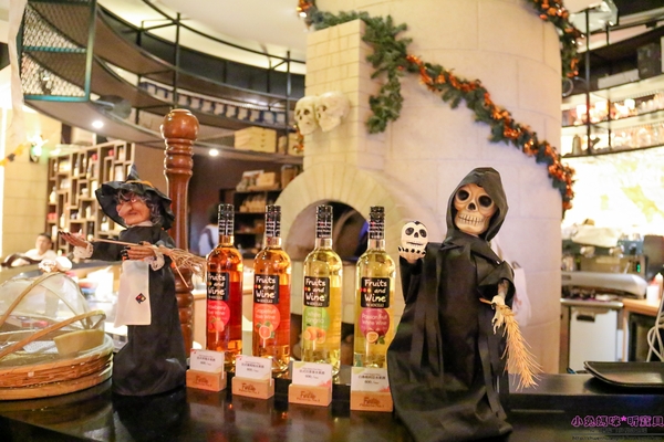 石窯屋：【蘆洲美食】☼石窯屋☼龍蝦番茄蝦醬細扁麵實在是太誘人了,肉質彈牙鮮甜/現點現做現窯烤的披薩&烤餅,餅皮Q彈有咬勁,非常推薦~