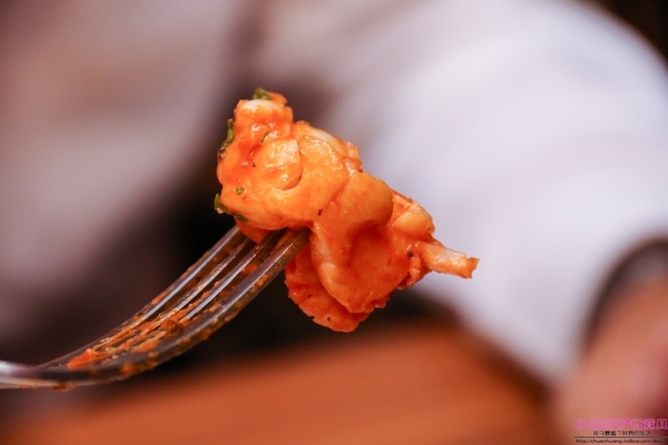 石窯屋：【蘆洲美食】☼石窯屋☼龍蝦番茄蝦醬細扁麵實在是太誘人了,肉質彈牙鮮甜/現點現做現窯烤的披薩&烤餅,餅皮Q彈有咬勁,非常推薦~