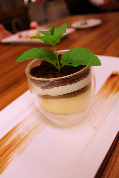 石窯屋：[台北]道地義大利異國美食 春天草莓饗宴 石窯屋