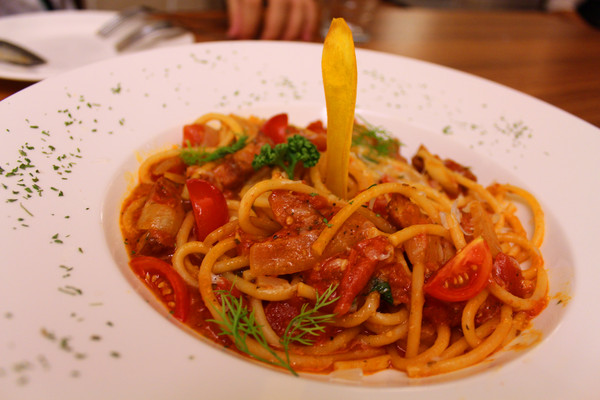 石窯屋：[台北]道地義大利異國美食 春天草莓饗宴 石窯屋