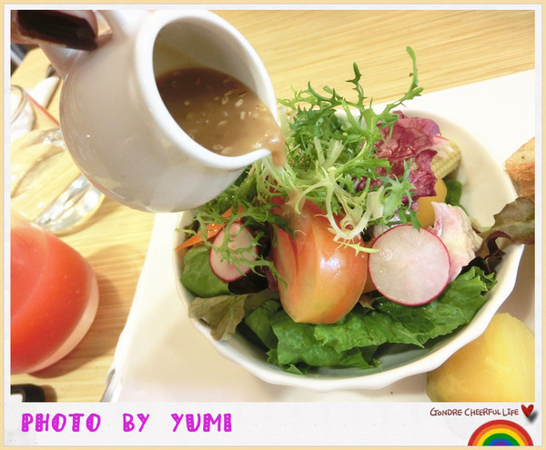 Picturesque 塗鴉空間書店：【愛評口碑券♥第三十彈】台南成大18巷輕食♥Relax的一天@塗鴉空間書店 Picturesque