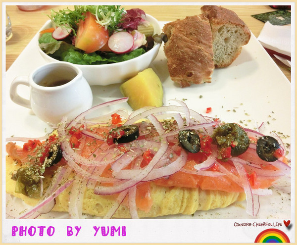 Picturesque 塗鴉空間書店：【愛評口碑券♥第三十彈】台南成大18巷輕食♥Relax的一天@塗鴉空間書店 Picturesque