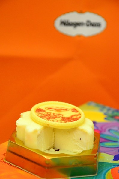 Haagen-Dazs 哈根達斯:【美食。臺灣】就用這個攻佔嫦娥的心吧 ❤Haagen-Dazs冰淇淋月餅,玲瓏心意❤