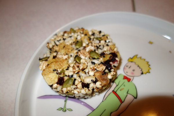 瑞益行：1030103[官本金文愛台灣口碑券第26彈]瑞益行過年就是要好吃的開開心心甜甜蜜蜜到心坎裡