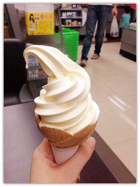 FAMI*NISSEI日本霜淇淋：全家便利商店♬FAMI x NISSEI霜淇淋 銷售據點懶人包，網友分享Google Map帶著走！