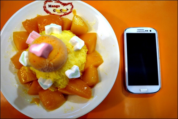 芒果恰恰冰館(台北光復總店)：【芒果恰恰冰館/台北光復總店】台灣之光！真材實料＂愛文芒果冰＂熱銷全亞洲