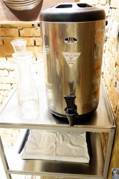 Aqua Kiss 水吻2  Surfer店：臺北 捷運西湖站 水吻二訪~寒流來襲也抵擋不了的的花生冰沙