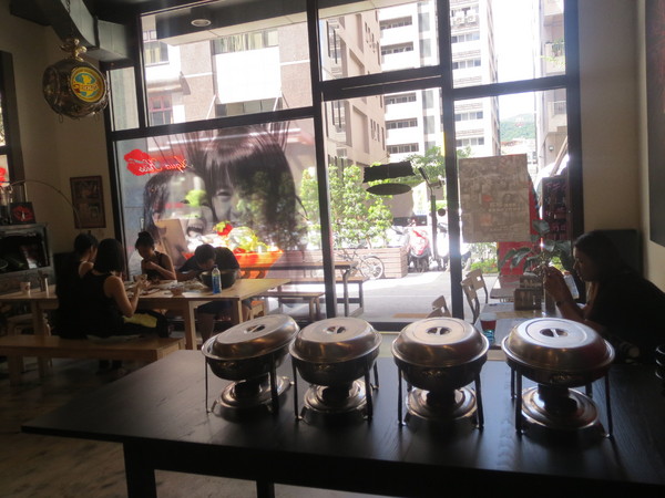 Aqua Kiss 水吻2  Surfer店：【口碑券NO.45】注重視覺效果的＂內湖美食Aqua Kiss 水吻2 Surfer＂食記