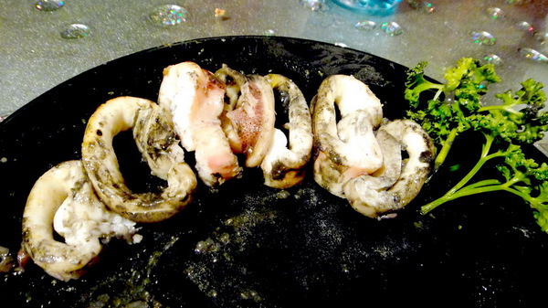 Aqua Kiss 水吻2  Surfer店：【口碑卷51】特色餐廳！內湖美食Aqua Kiss 水吻2 Surfer店！