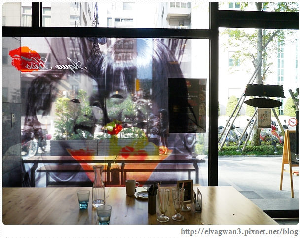 水吻-水吻2-Aqua Kiss-台北-內湖-捷運西湖站-內湖科學園區-真愛趁現在-偶像劇拍攝場景-南臺灣-墾丁-創意冰品-創意料理-愛玩客-人氣店-Pizza gaga-火山綜合冰-花生冰沙-6-559-1