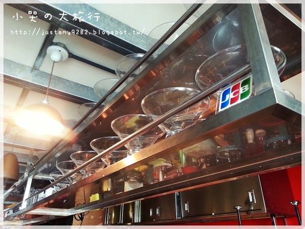 Aqua Kiss 水吻2  Surfer店：[台北市。內湖區] 熱浪襲來~ 快到★Aqua Kiss 水吻2 Surfer★消消暑唄!