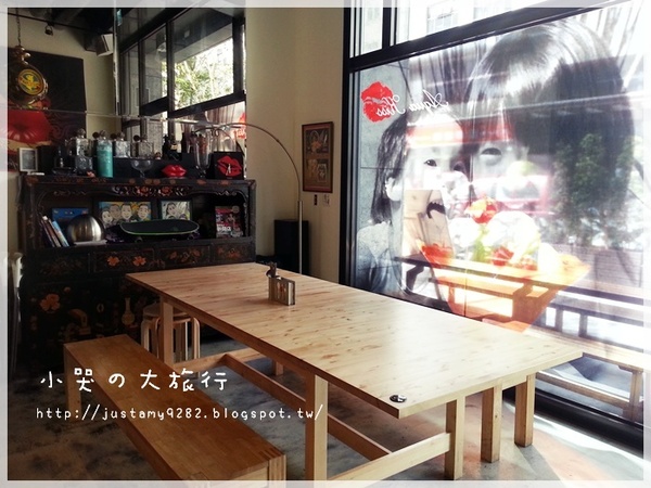 Aqua Kiss 水吻2  Surfer店：[台北市。內湖區] 熱浪襲來~ 快到★Aqua Kiss 水吻2 Surfer★消消暑唄!