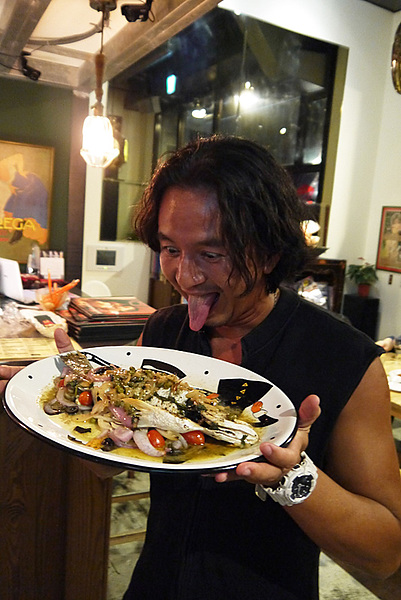 Aqua Kiss 水吻2  Surfer店：熱情有勁的南洋風味料理～內湖美食Aqua Kiss 水吻2 Surfer店