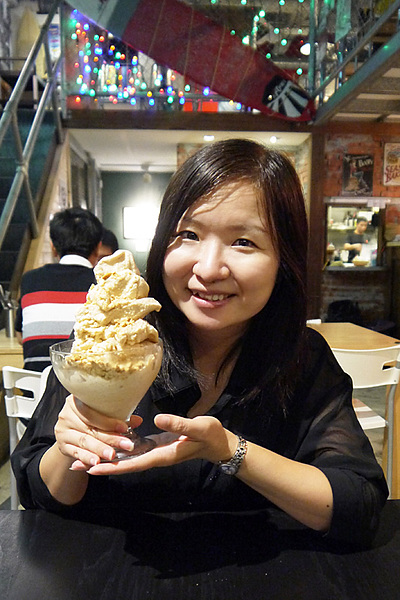 Aqua Kiss 水吻2  Surfer店：熱情有勁的南洋風味料理～內湖美食Aqua Kiss 水吻2 Surfer店