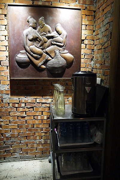 Aqua Kiss 水吻2  Surfer店：熱情有勁的南洋風味料理～內湖美食Aqua Kiss 水吻2 Surfer店