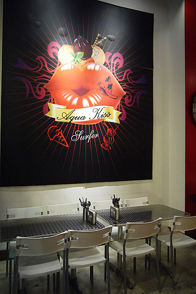 Aqua Kiss 水吻2  Surfer店：熱情有勁的南洋風味料理～內湖美食Aqua Kiss 水吻2 Surfer店