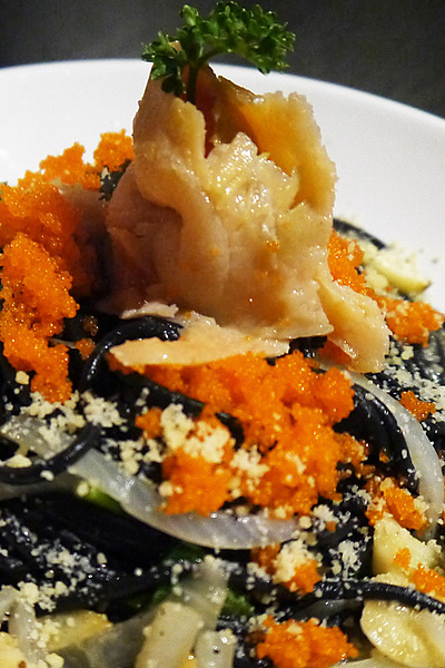 Aqua Kiss 水吻2  Surfer店：熱情有勁的南洋風味料理～內湖美食Aqua Kiss 水吻2 Surfer店