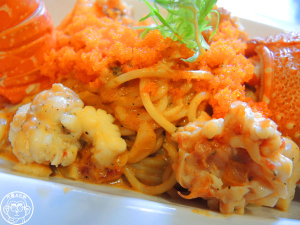 Aqua Kiss 水吻2 Surfer店:呷飽祙【台北內湖・Aqua Kiss水吻2-Surfer店】重量級冰品與囂張龍蝦麵